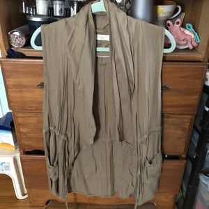 “Elodie” drapey vest